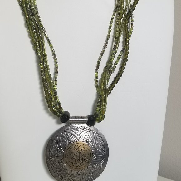 Jewelry - Pendant Medallion Necklace
